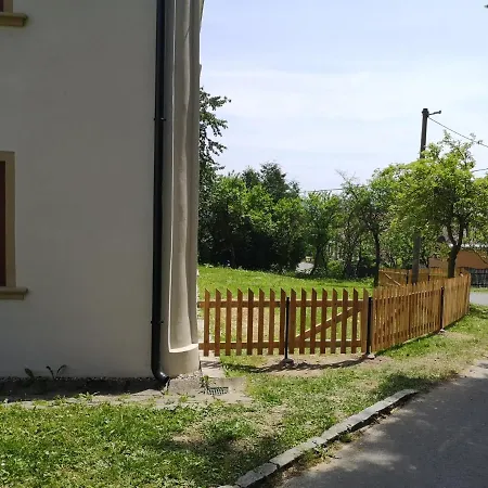 U Křížové Cesty Pensión *
